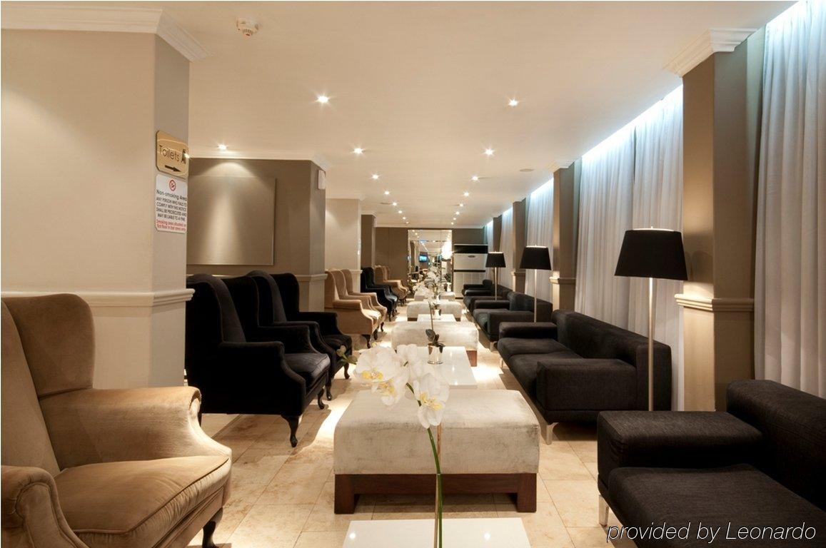 Manhattan Hotel Pretoria Bagian luar foto