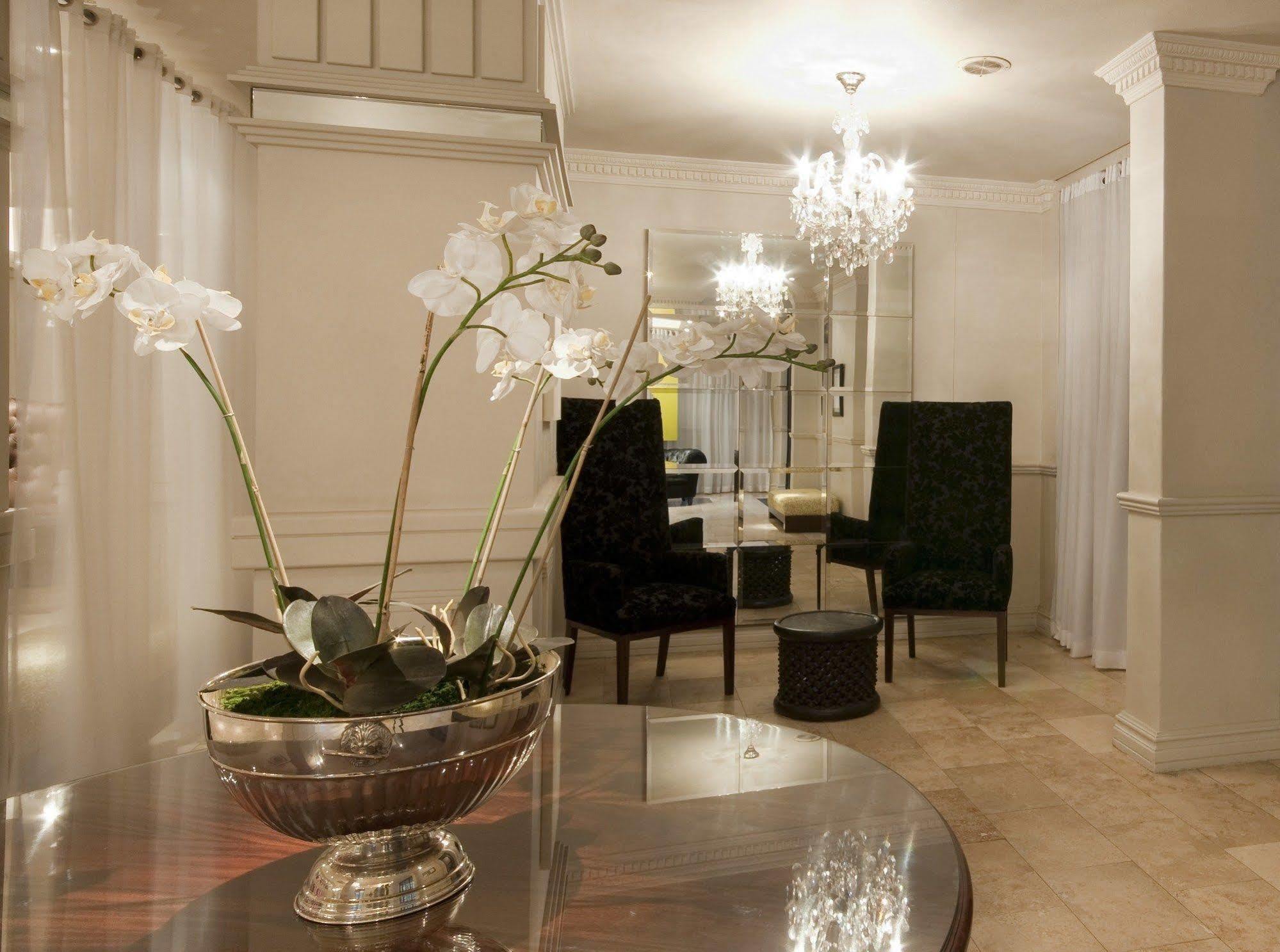 Manhattan Hotel Pretoria Bagian luar foto